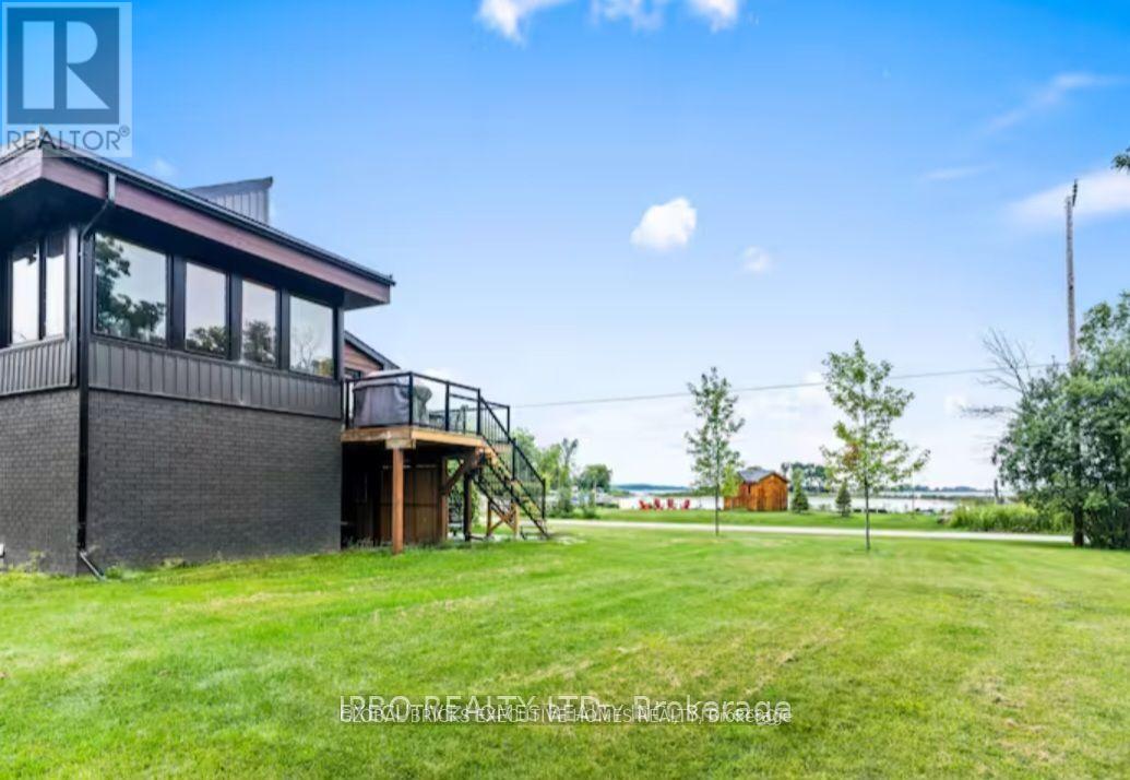 39 Long Point Road, Tay, Ontario  L0K 2C0 - Photo 2 - S13218142