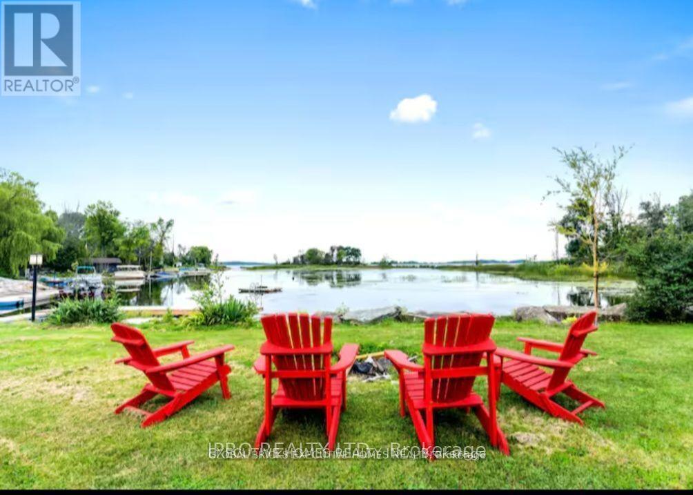 39 Long Point Road, Tay, Ontario  L0K 2C0 - Photo 3 - S13218142