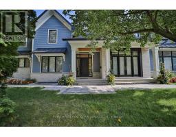 1301 TWIN OAKS DELL, Mississauga, Ontario