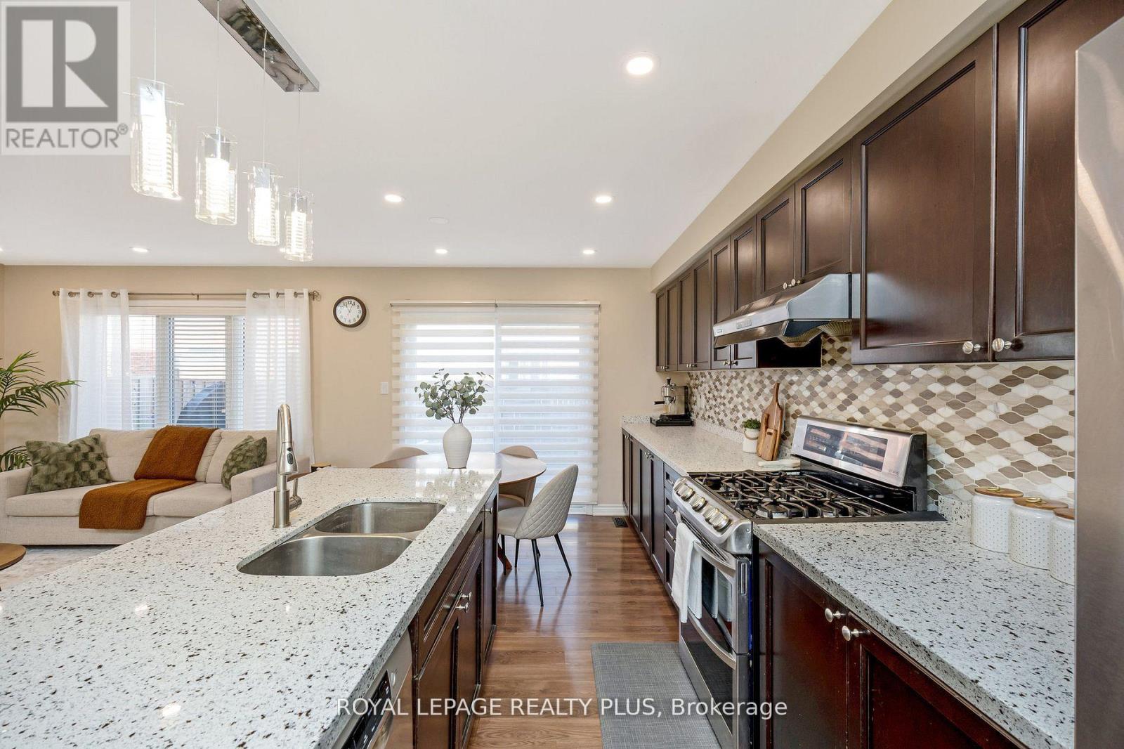 1542 Gainer Crescent, Milton, Ontario  L9T 0Y3 - Photo 12 - W13174658