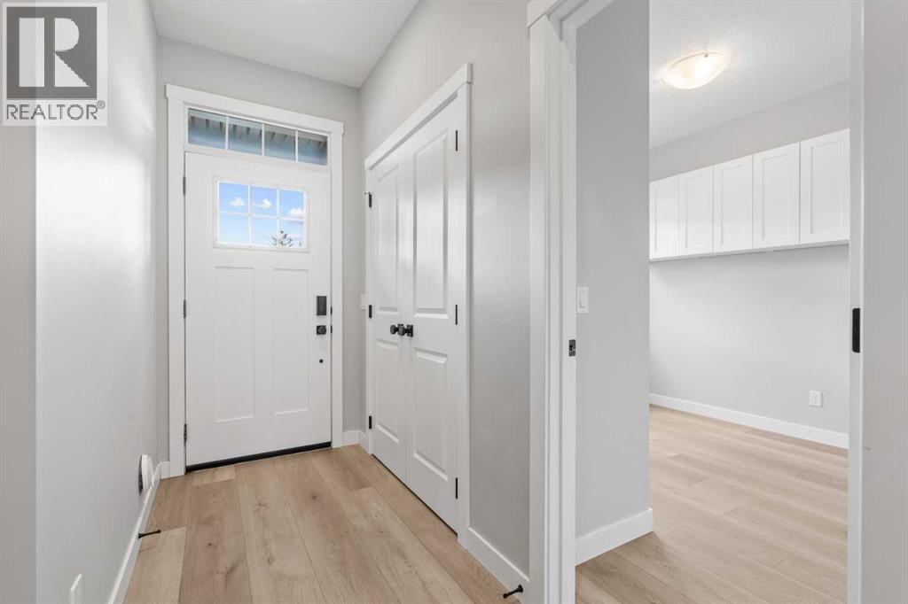 4618 81 Street Nw, Calgary, Alberta  T3B 2P6 - Photo 2 - A2312286