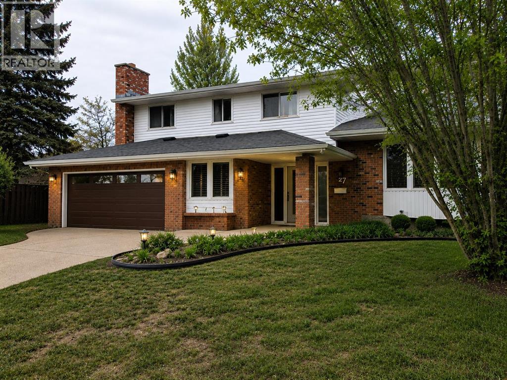 27 Wallace Close, Red Deer, Alberta  T4N 5L8 - Photo 2 - A2305665