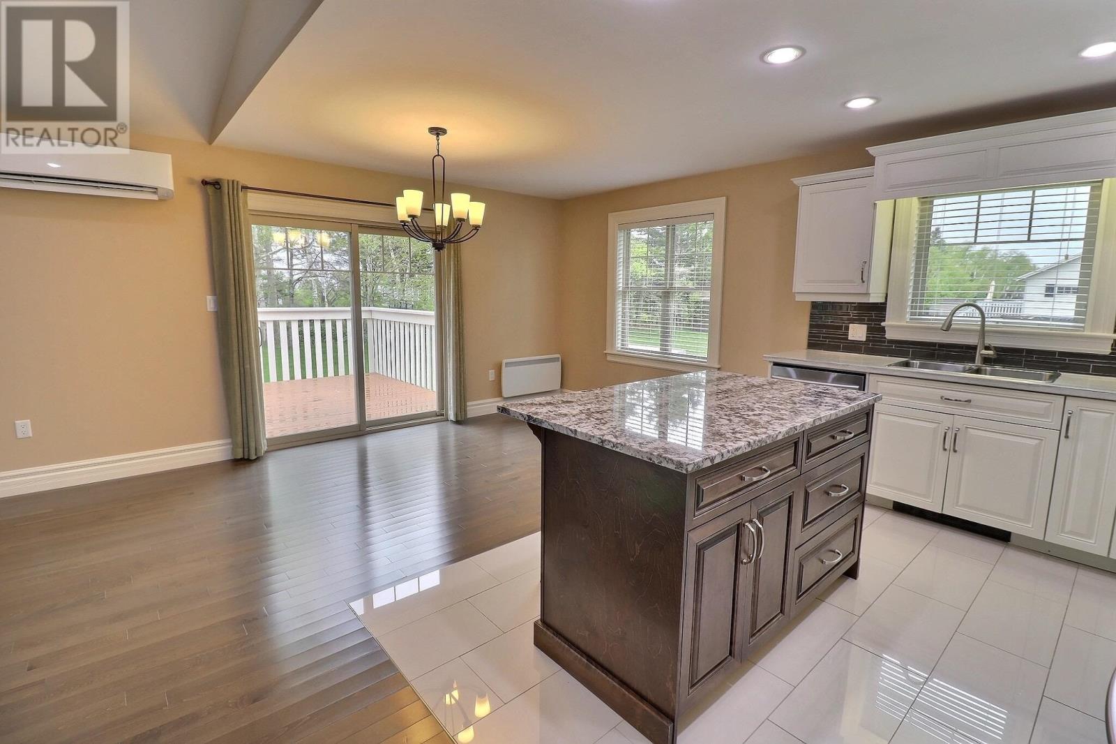 65 Southampton Drive, Stratford, Prince Edward Island C1B 0B2 - Photo 5 - 202612689