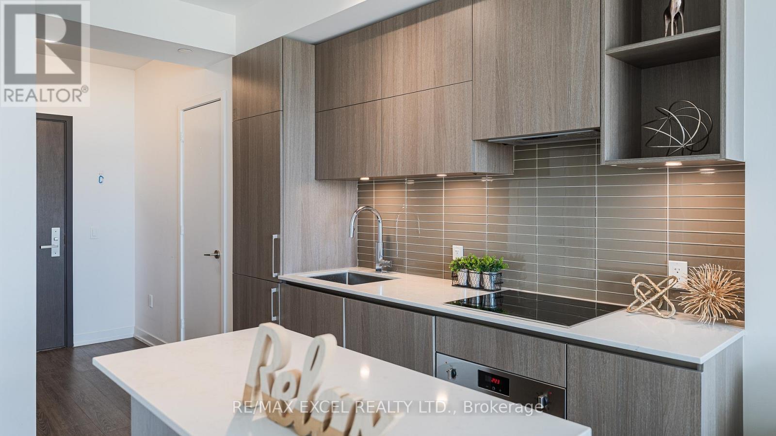 3909 - 1 Yorkville Avenue, Toronto, Ontario  M4W 1L1 - Photo 11 - C13218180