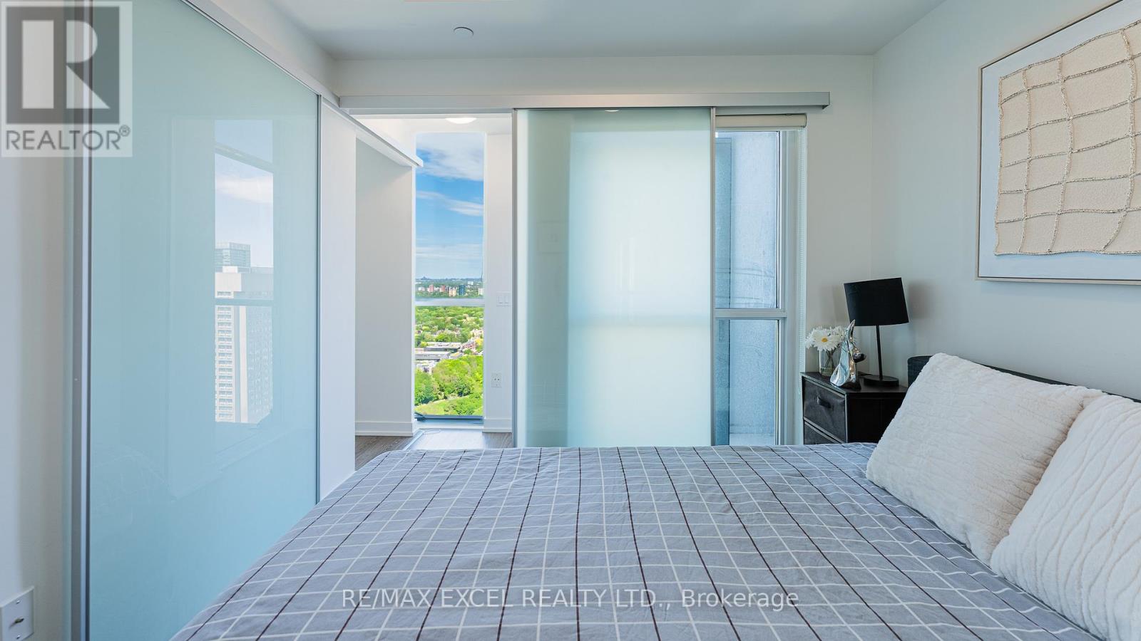 3909 - 1 Yorkville Avenue, Toronto, Ontario  M4W 1L1 - Photo 24 - C13218180