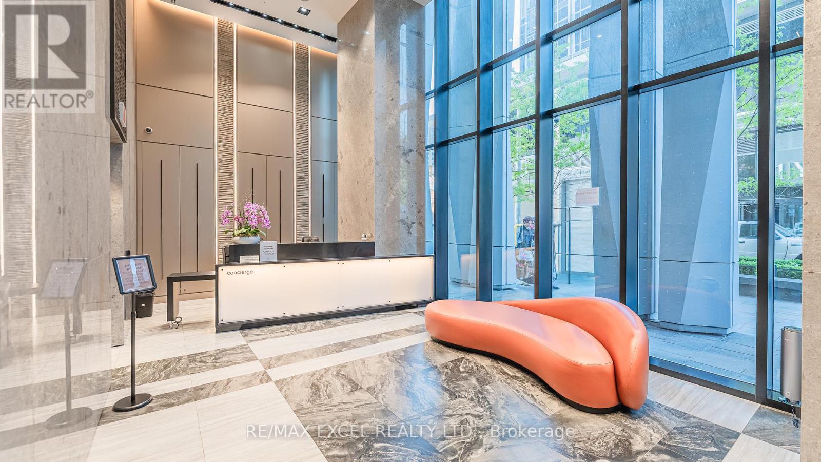3909 - 1 Yorkville Avenue, Toronto, Ontario  M4W 1L1 - Photo 4 - C13218180