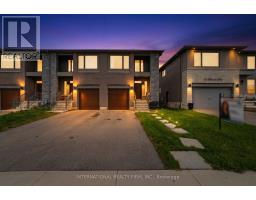 134 BEDROCK DRIVE, Hamilton, Ontario