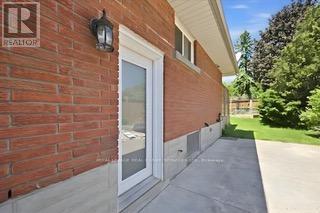 Lower - 6 Greening Court, Hamilton, Ontario  L9H 1G9 - Photo 2 - X13216586