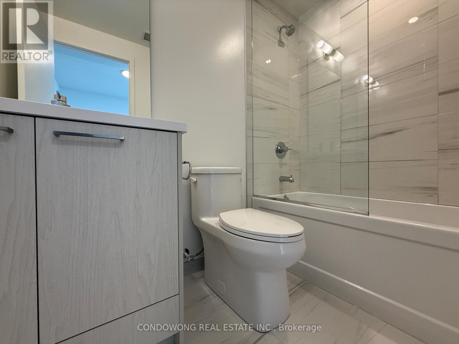 2603 - 28 Interchange Way, Vaughan, Ontario  M5V 3W2 - Photo 9 - N13218146