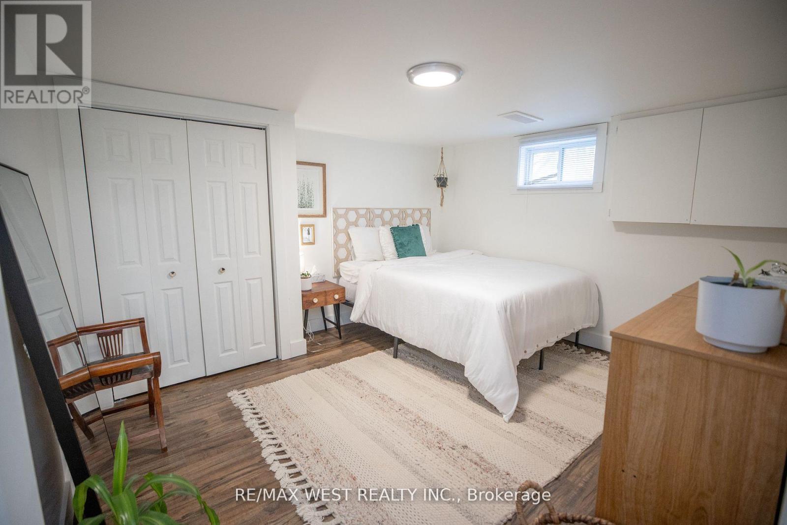2 - 93 Peel Street, Barrie, Ontario  L4M 3L5 - Photo 25 - S13218154