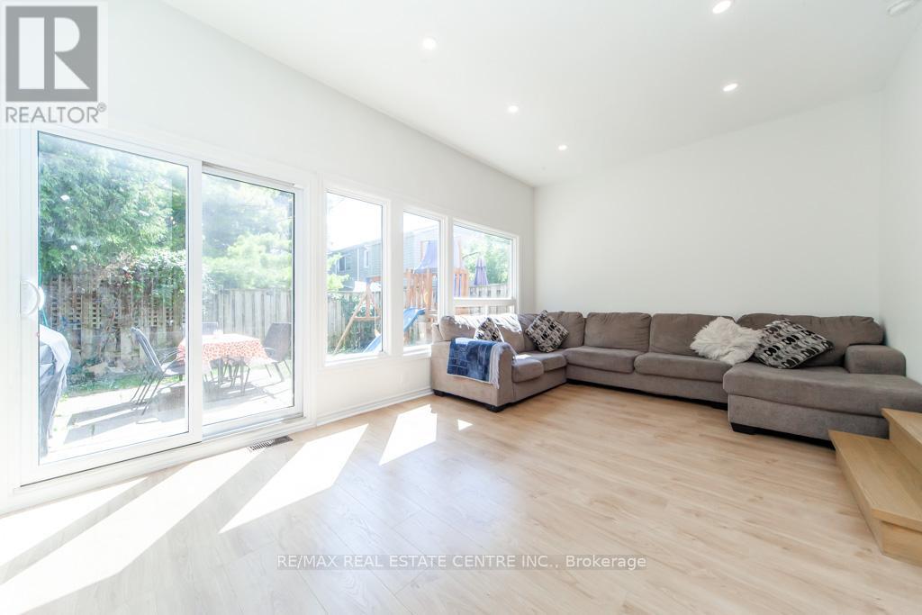 88 - 2050 Upper Middle Road, Burlington, Ontario  L7P 3R9 - Photo 11 - W13218198