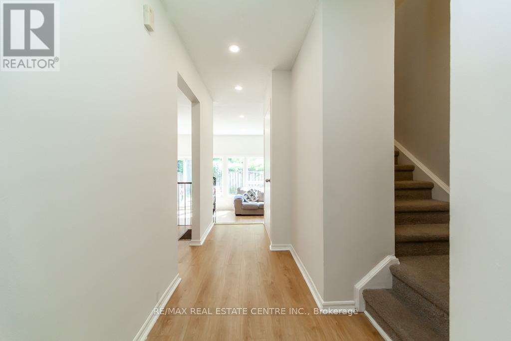 88 - 2050 Upper Middle Road, Burlington, Ontario  L7P 3R9 - Photo 6 - W13218198