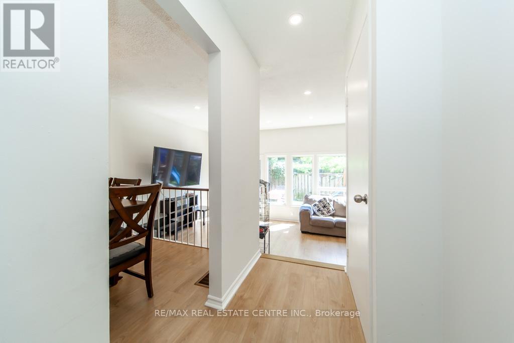88 - 2050 Upper Middle Road, Burlington, Ontario  L7P 3R9 - Photo 7 - W13218198