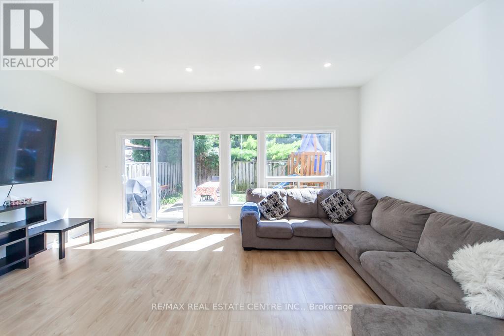 88 - 2050 Upper Middle Road, Burlington, Ontario  L7P 3R9 - Photo 8 - W13218198