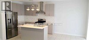 7 Angelfish Road, Brampton, Ontario  L7A 5C5 - Photo 4 - W13218204