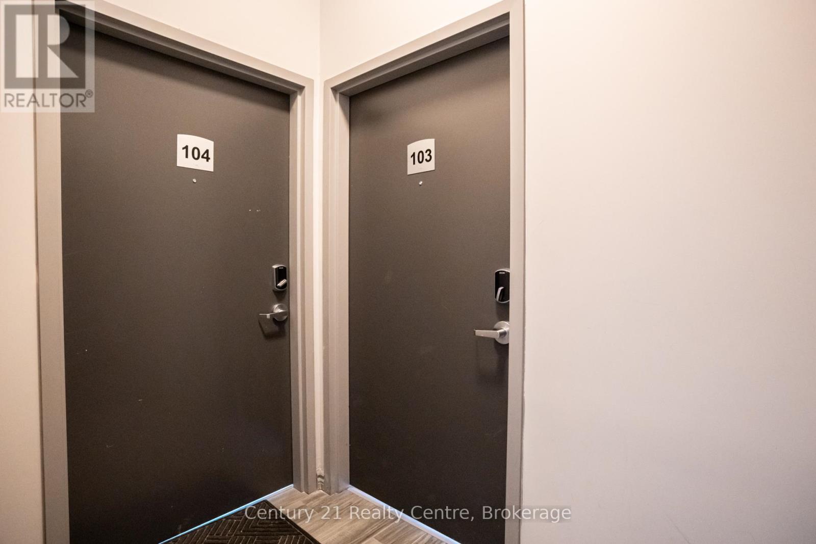 F 103 - 275 Larch Street, Waterloo, Ontario  N2L 3R2 - Photo 11 - X13218168