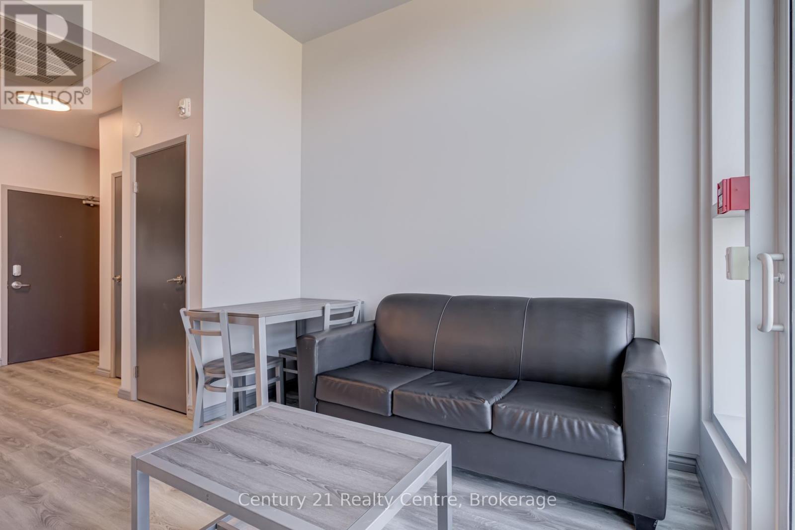 F 103 - 275 Larch Street, Waterloo, Ontario  N2L 3R2 - Photo 19 - X13218168