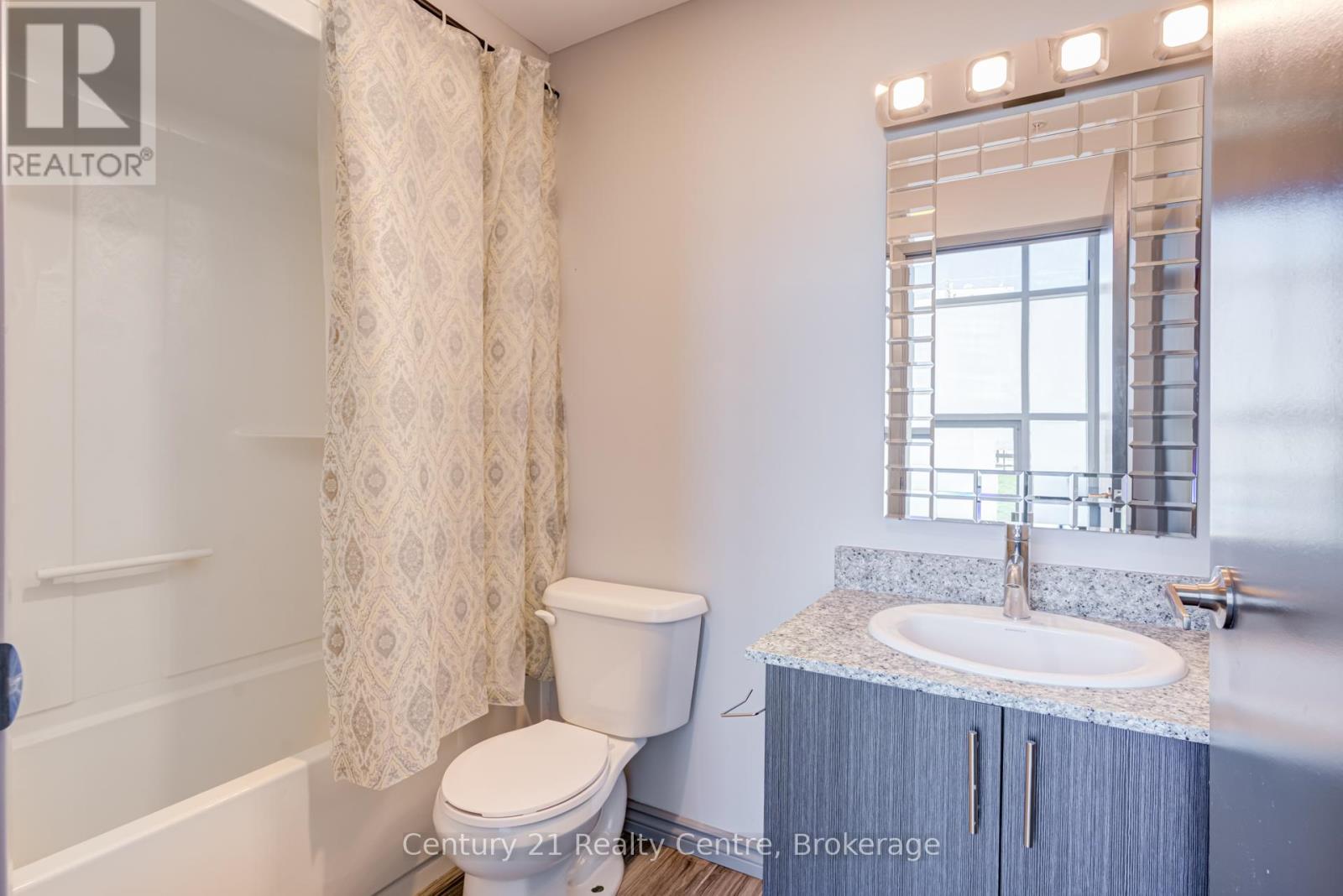 F 103 - 275 Larch Street, Waterloo, Ontario  N2L 3R2 - Photo 24 - X13218168