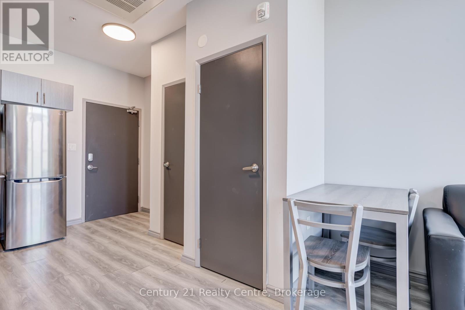 F 103 - 275 Larch Street, Waterloo, Ontario  N2L 3R2 - Photo 26 - X13218168