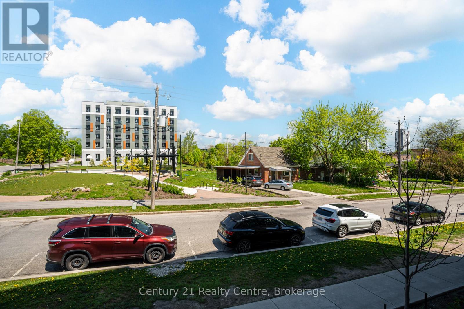 F 103 - 275 Larch Street, Waterloo, Ontario  N2L 3R2 - Photo 31 - X13218168