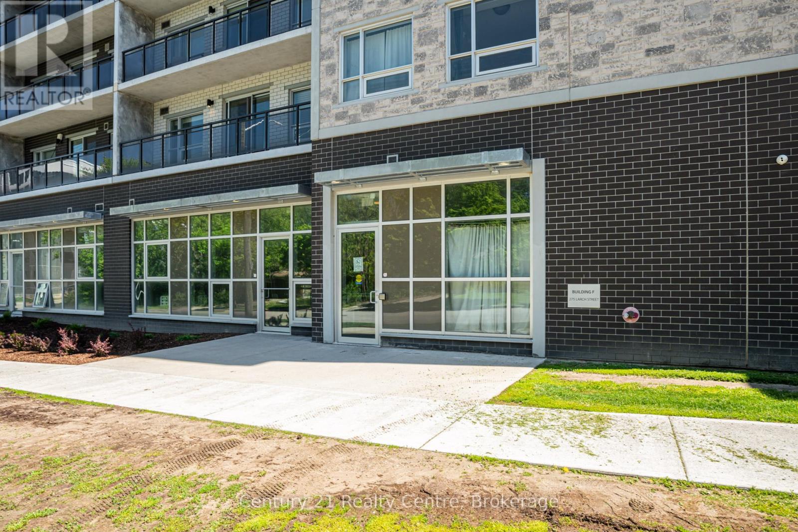 F 103 - 275 Larch Street, Waterloo, Ontario  N2L 3R2 - Photo 6 - X13218168