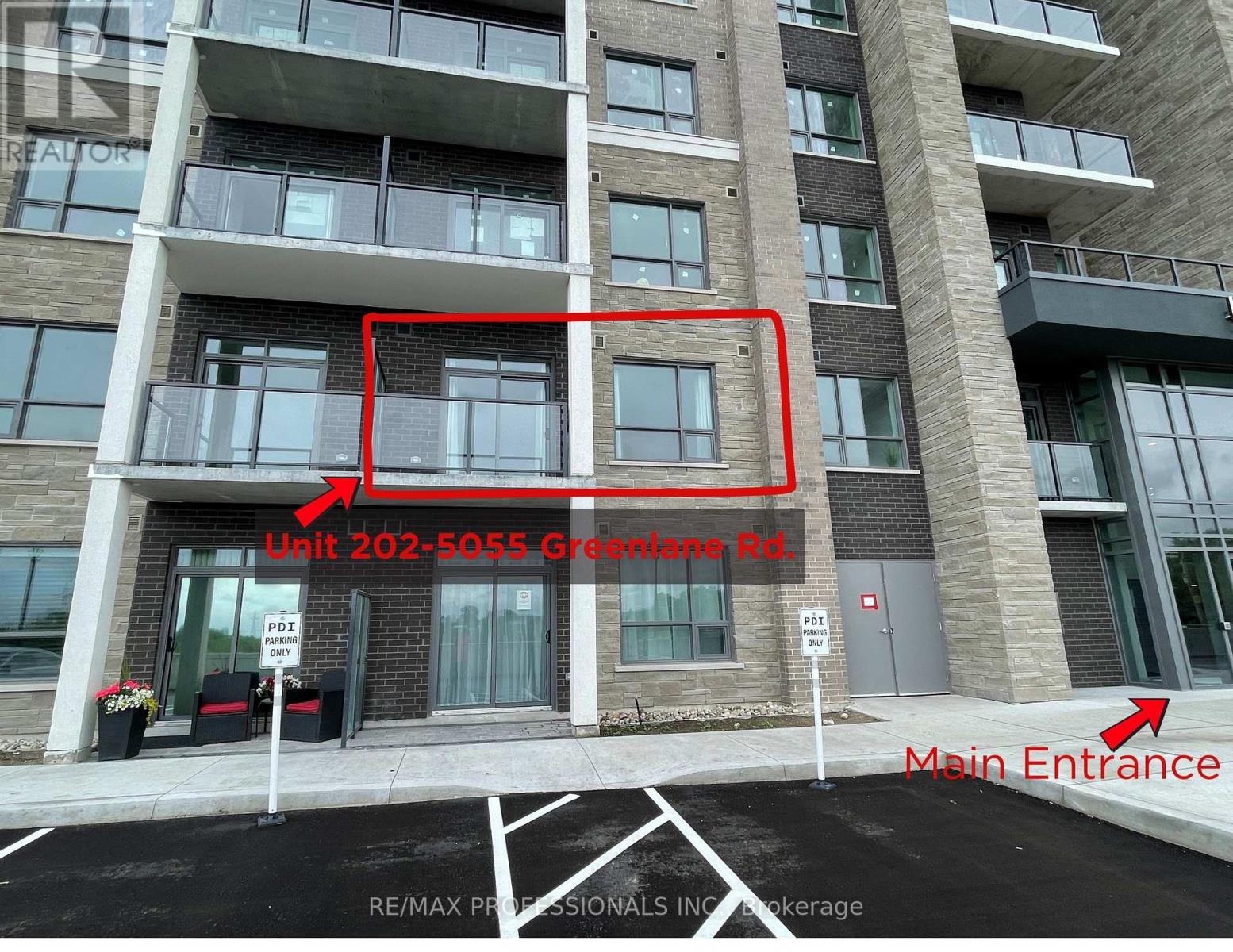 202 - 5055 Greenlane Road, Lincoln, Ontario  L3J 2J3 - Photo 2 - X13218174