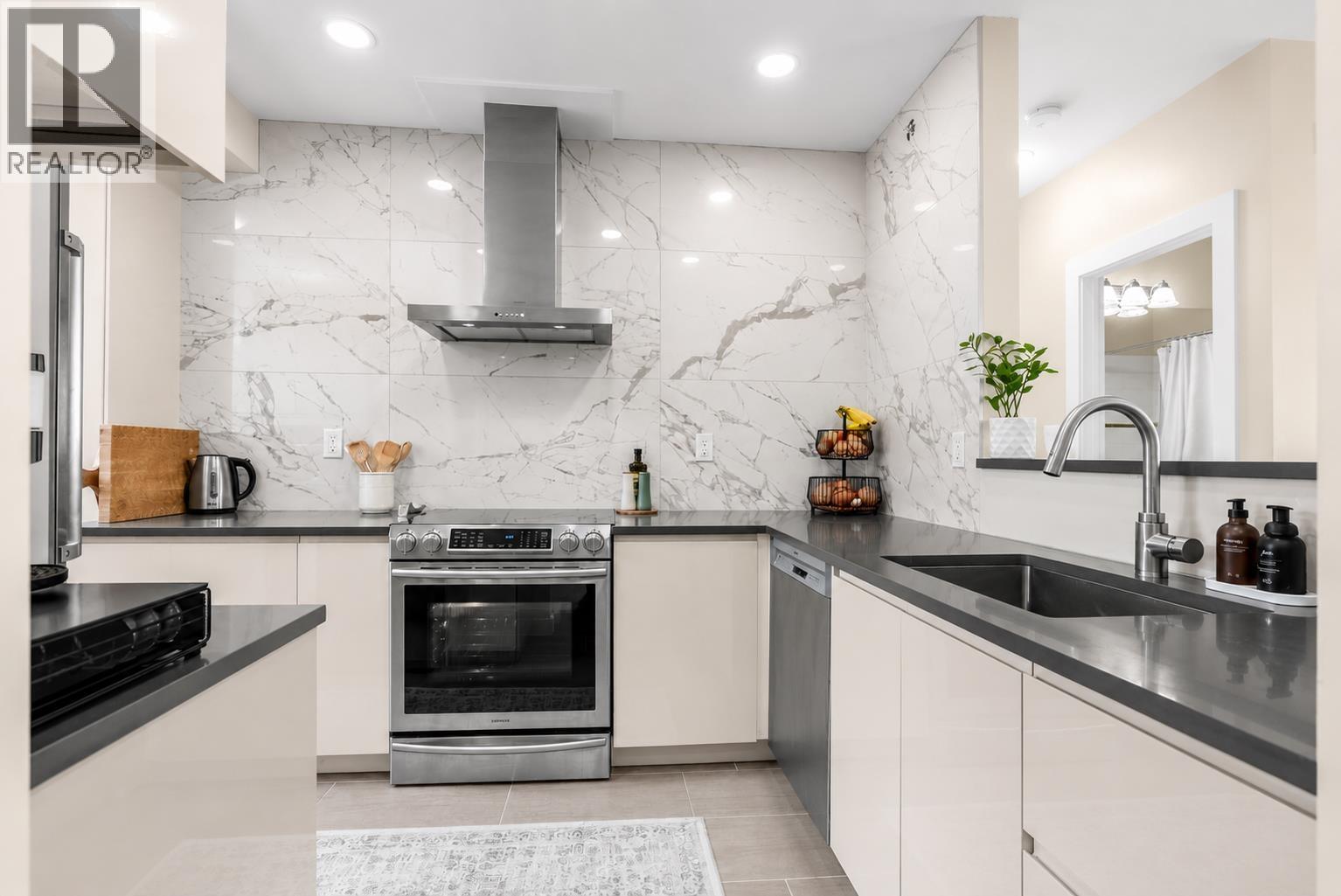 415 2020 E Kent Avenue South Avenue, Vancouver, British Columbia  V5P 4X1 - Photo 7 - R3129312