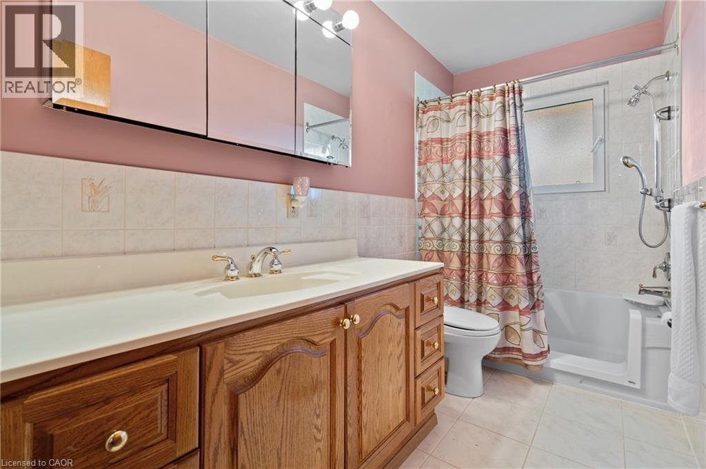 12 Lorne Avenue, Grimsby, Ontario  L3M 2H5 - Photo 15 - 40835027