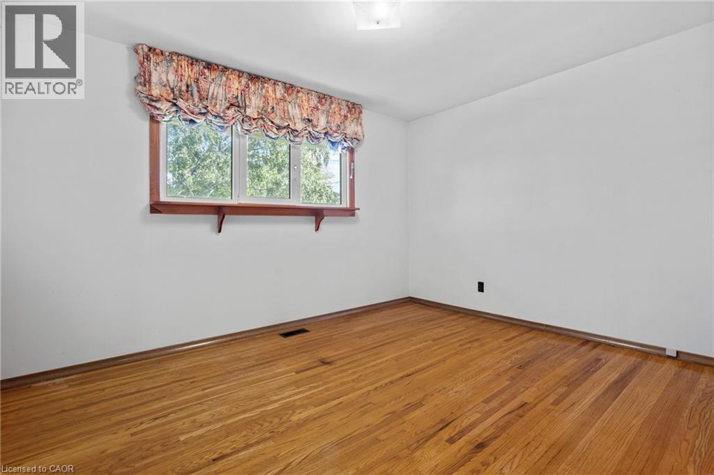 12 Lorne Avenue, Grimsby, Ontario  L3M 2H5 - Photo 19 - 40835027