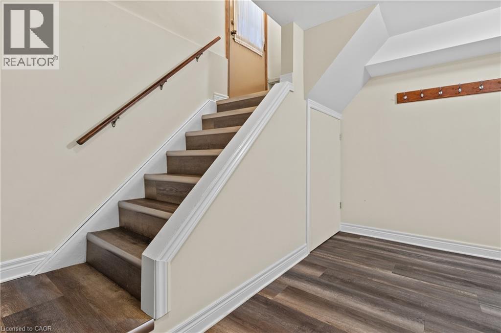 12 Lorne Avenue, Grimsby, Ontario  L3M 2H5 - Photo 23 - 40835027