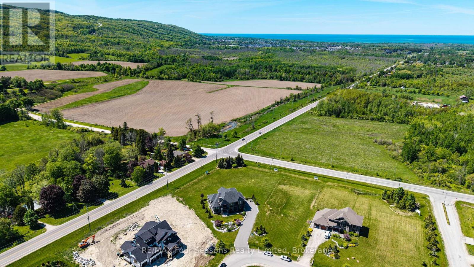9 Windrose Valley Boulevard, Clearview, Ontario L9Y 0K2 - Photo 48 - S13102874