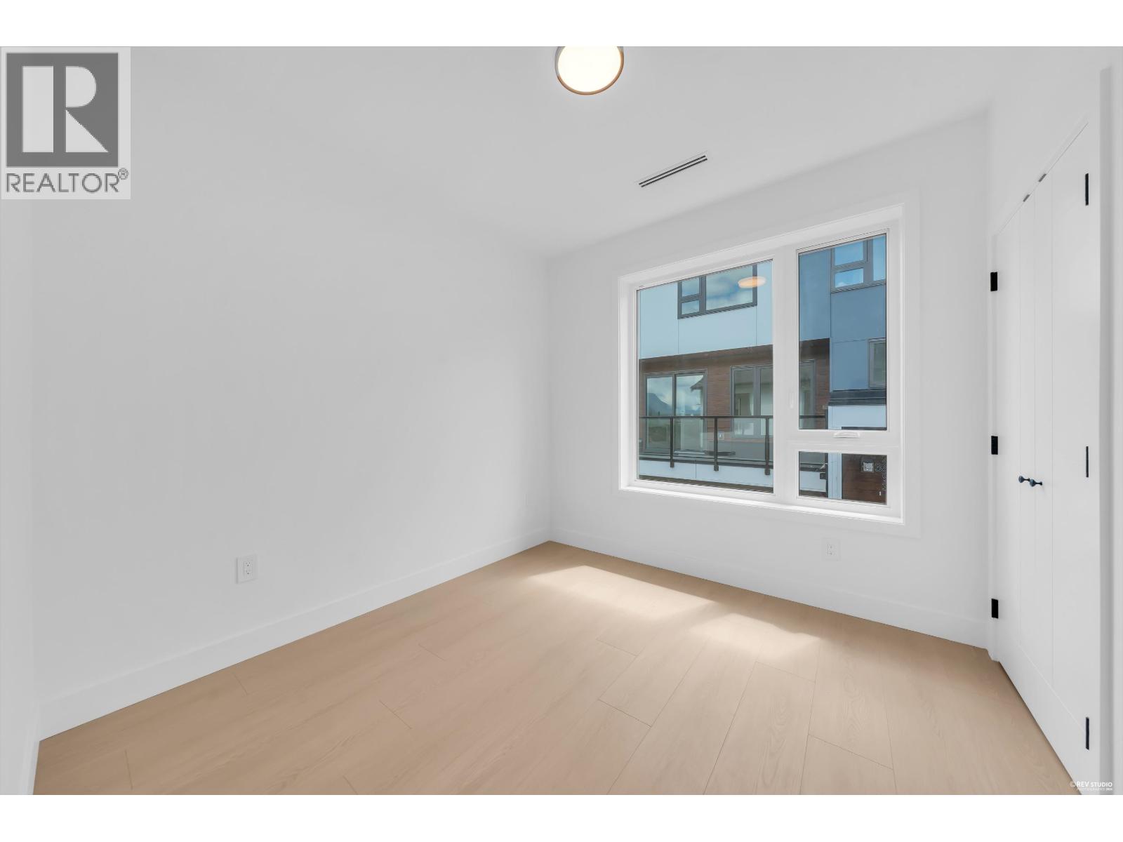 2891 Eton Street, Vancouver, British Columbia  V5K 1K4 - Photo 9 - R3129052
