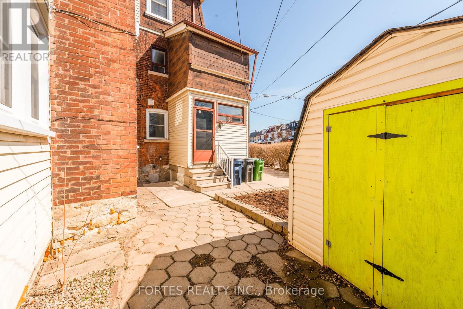 8 Spring Grove Avenue, Toronto, Ontario  M6N 3H3 - Photo 25 - W13209404
