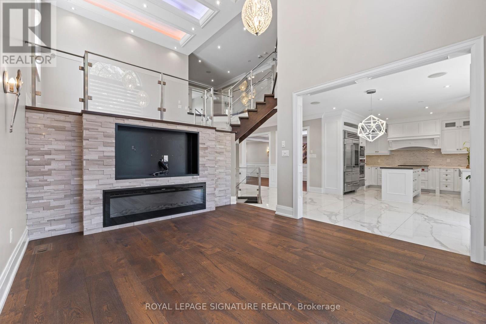 2480 Upper Valley Crescent, Oakville, Ontario  L6H 7P2 - Photo 11 - W13212812