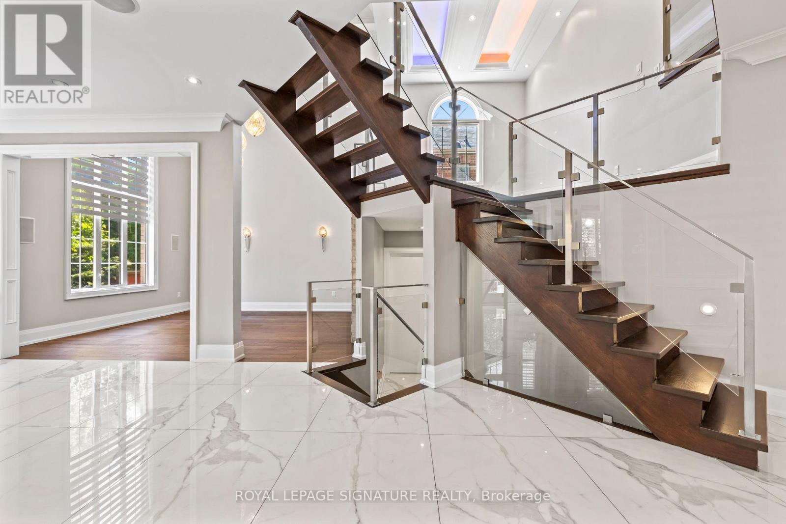 2480 Upper Valley Crescent, Oakville, Ontario  L6H 7P2 - Photo 18 - W13212812