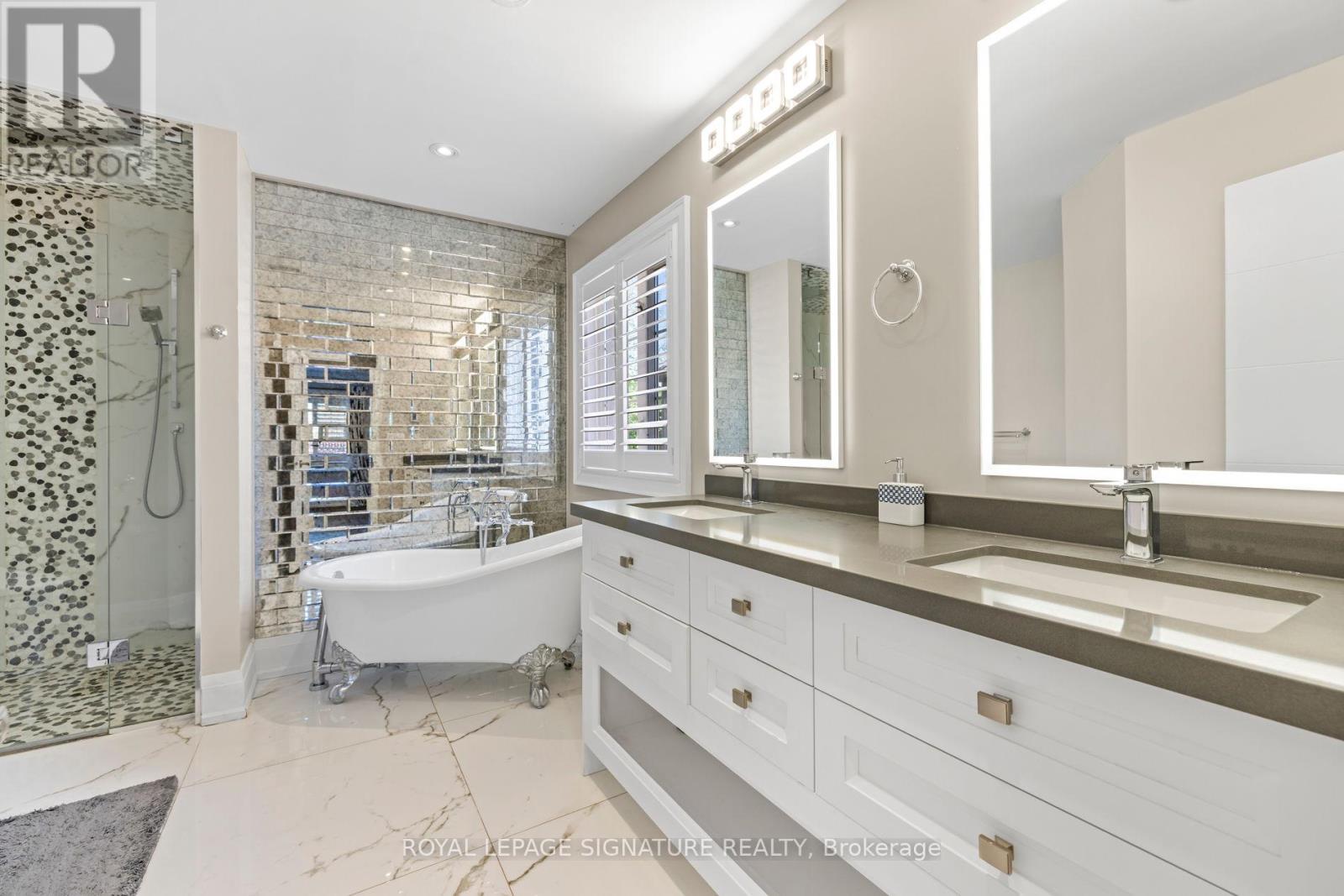 2480 Upper Valley Crescent, Oakville, Ontario  L6H 7P2 - Photo 24 - W13212812