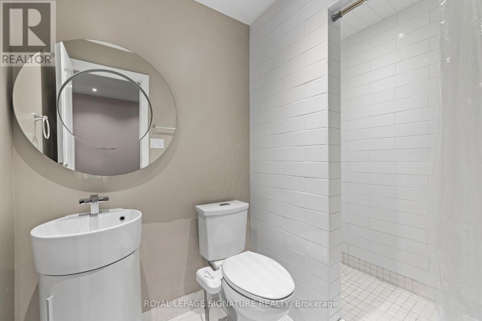 2480 Upper Valley Crescent, Oakville, Ontario  L6H 7P2 - Photo 46 - W13212812