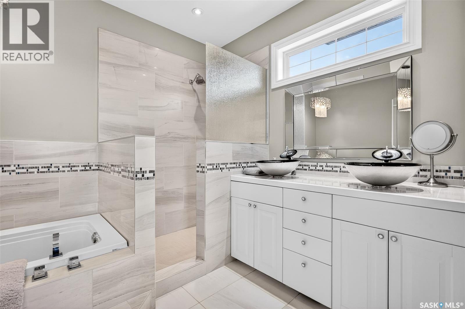 66 Everton Crescent, Moose Jaw, Saskatchewan  S6K 0A3 - Photo 43 - SK037374