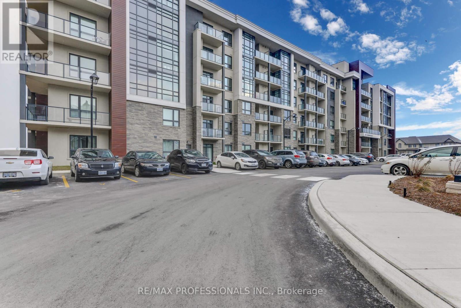 124 - 101 Shoreview Place, Hamilton, Ontario  L8E 0K2 - Photo 3 - X13218238