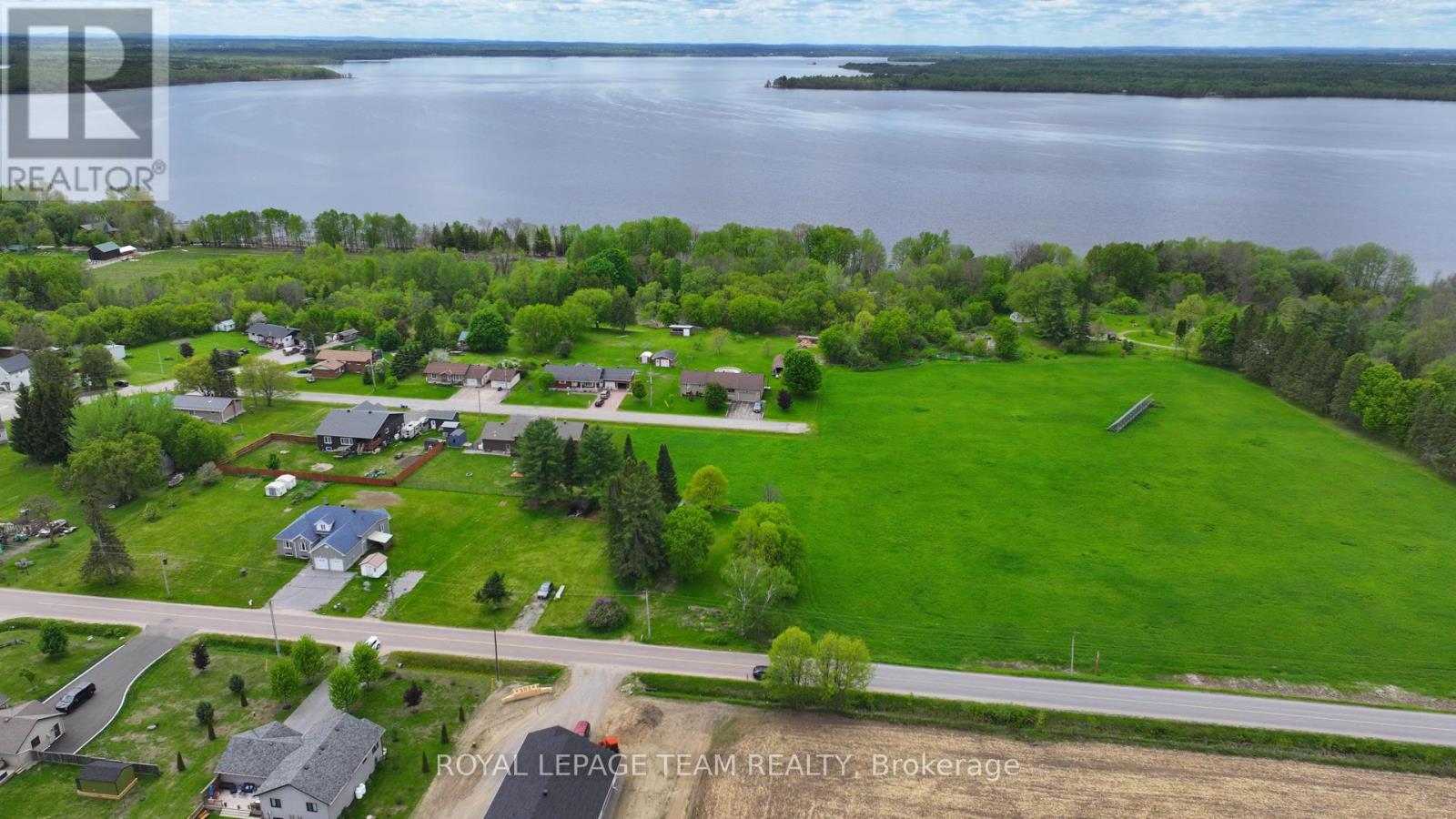 47 Rapid Road, Whitewater Region, Ontario  K0J 2L0 - Photo 3 - X12553458