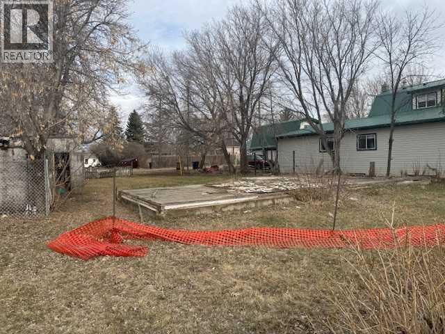 207 Centre Street, Brooks, Alberta  T1R 0R9 - Photo 4 - A2300901