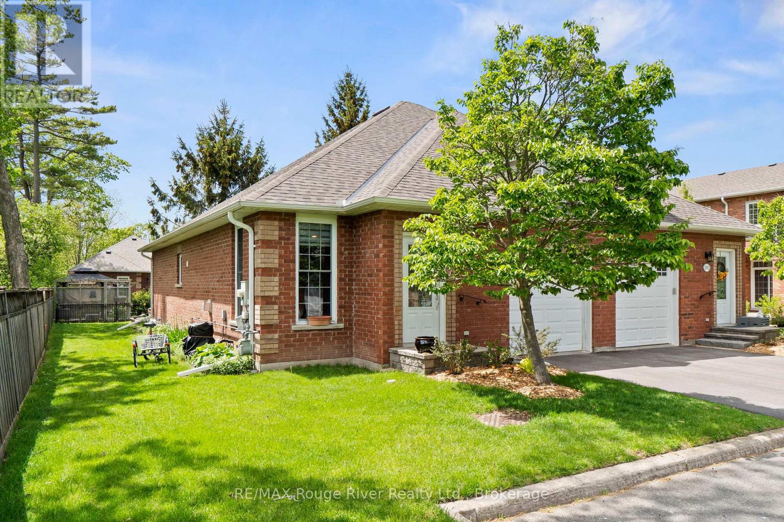 202 - 300 D'arcy Street, Cobourg, Ontario  K9A 0A2 - Photo 1 - X13218258