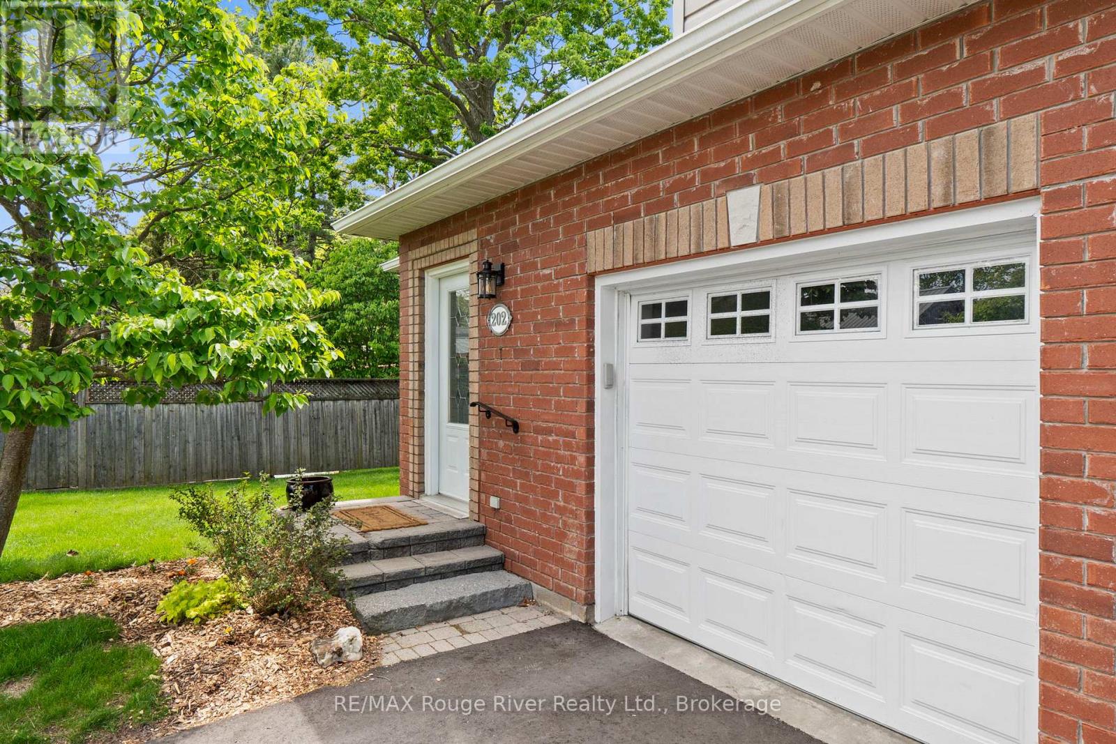 202 - 300 D'arcy Street, Cobourg, Ontario  K9A 0A2 - Photo 3 - X13218258