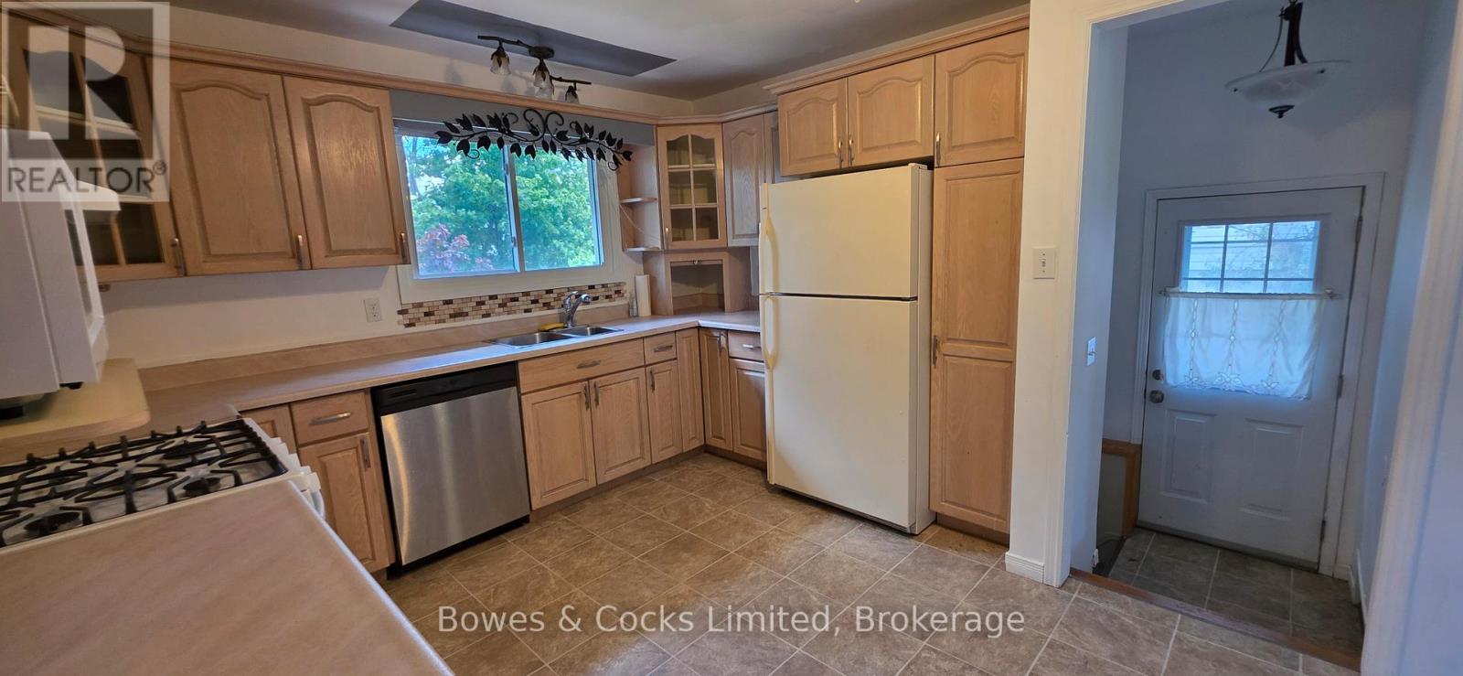 75 North Park Gardens, Belleville, Ontario  K8P 2M4 - Photo 5 - X13218288