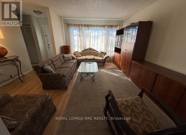 6542 Burwood Avenue, Niagara Falls, Ontario  L2H 1Z7 - Photo 3 - X13218322