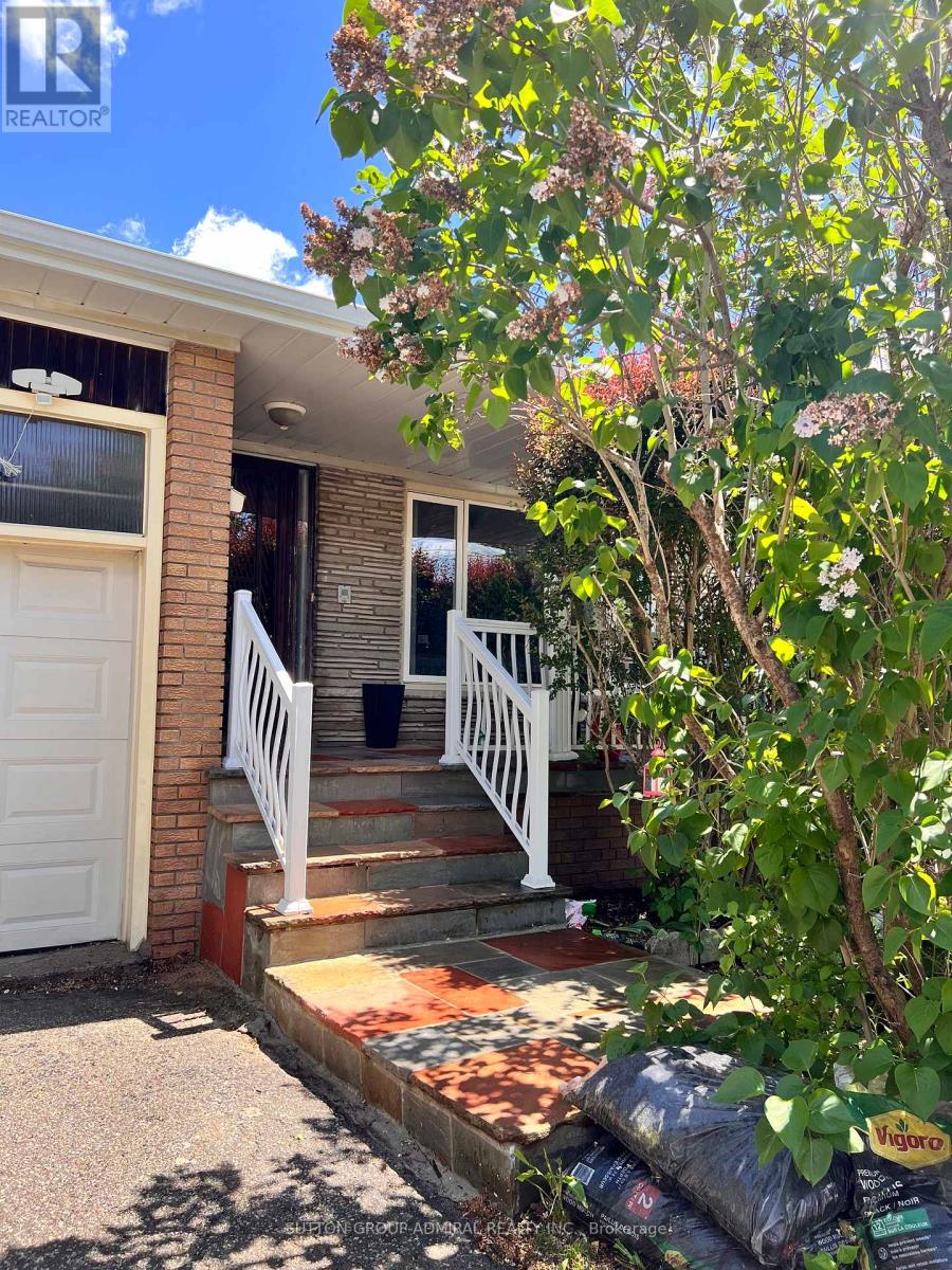 73 Hove Street, Toronto, Ontario  M3H 4Z2 - Photo 4 - C13218278