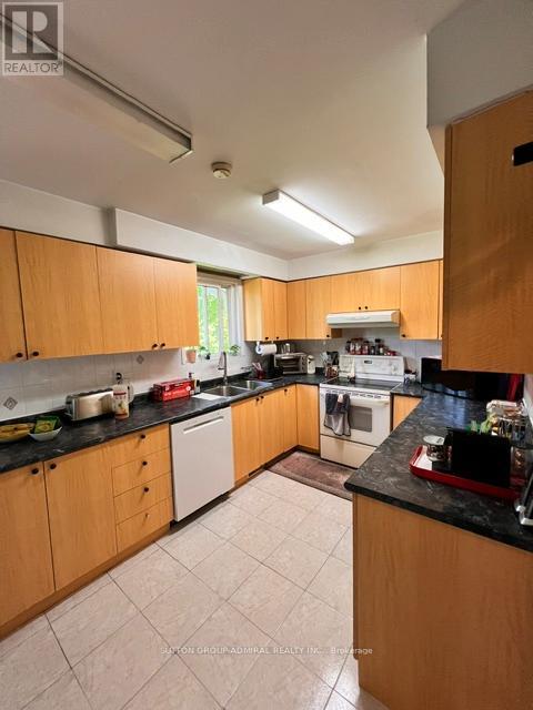73 Hove Street, Toronto, Ontario  M3H 4Z2 - Photo 7 - C13218278
