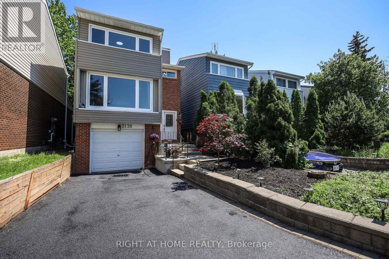2126 MILLWAY GATE, Mississauga, Ontario