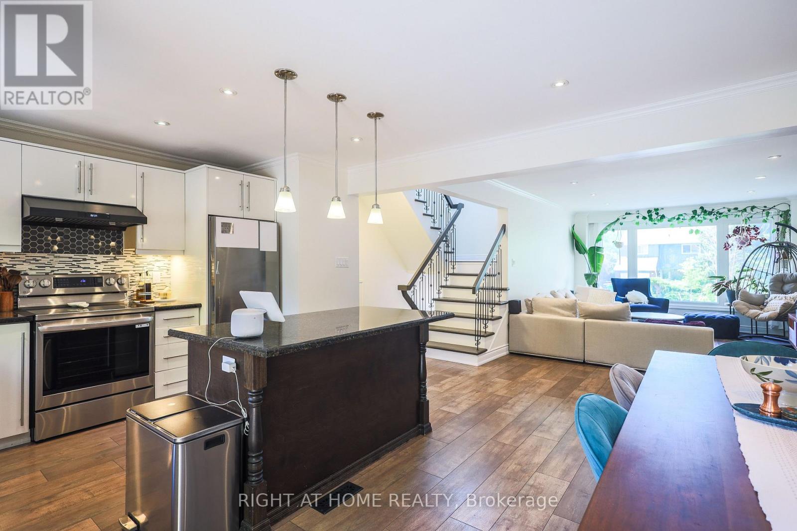 2126 Millway Gate, Mississauga, Ontario  L5L 1R3 - Photo 13 - W13217342
