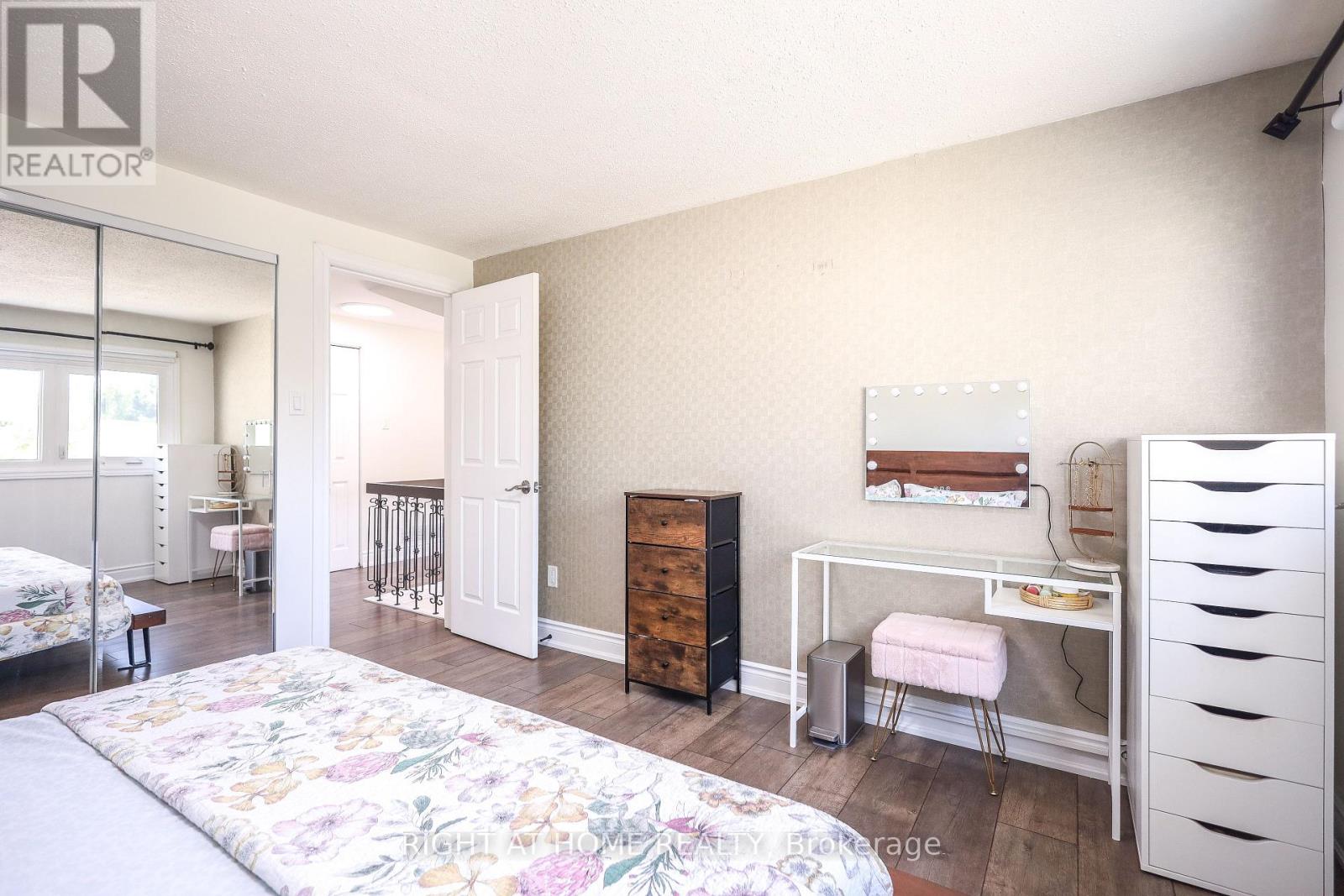 2126 Millway Gate, Mississauga, Ontario  L5L 1R3 - Photo 23 - W13217342
